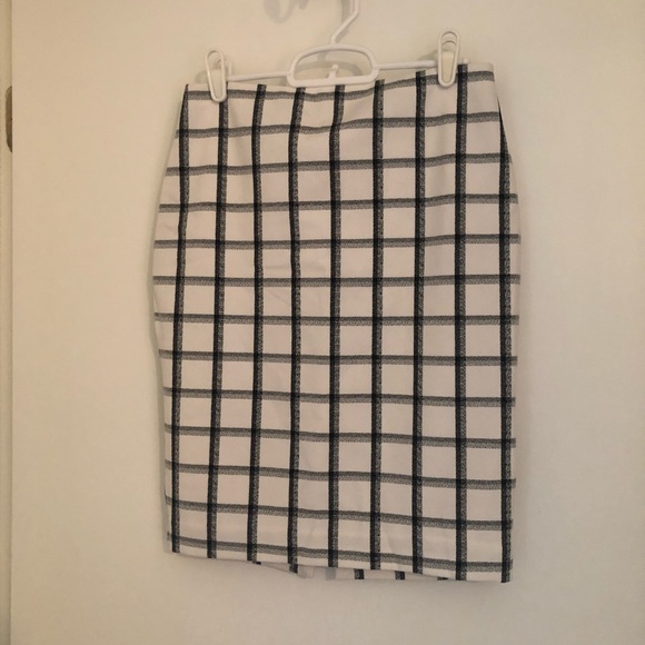 Express Plaid Check Black And White Fitted Pencil Skirt - Picture 1 of 4